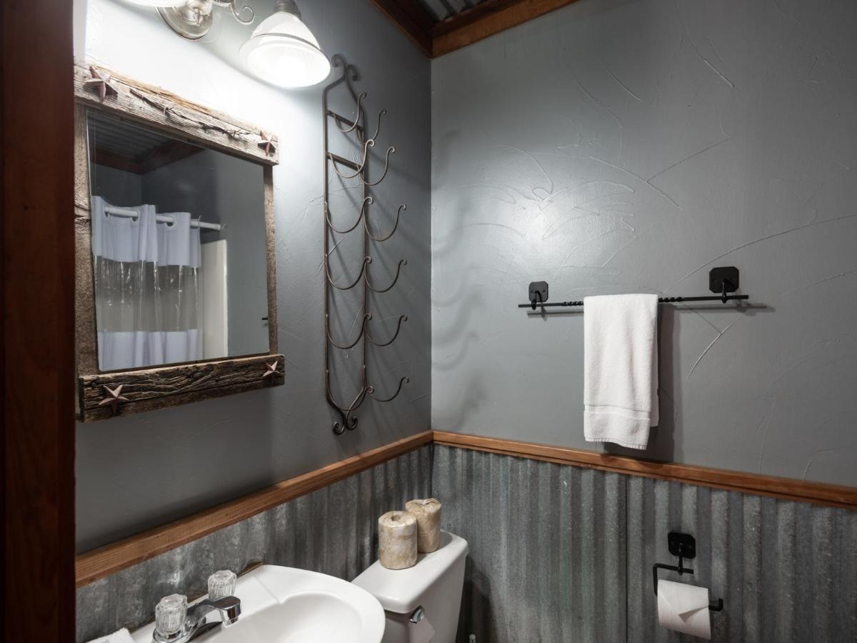 Apache Village Cabinette 15, Queen Bed, Midtown, Sleeps 2 Ruidoso Ngoại thất bức ảnh