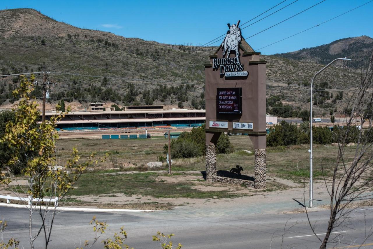 Apache Village Cabinette 15, Queen Bed, Midtown, Sleeps 2 Ruidoso Ngoại thất bức ảnh